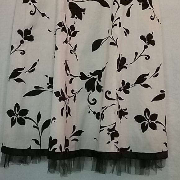 * 4/$25 Signature by Robbie Bee Women's Dress Size 16 - Picture 3 of 8